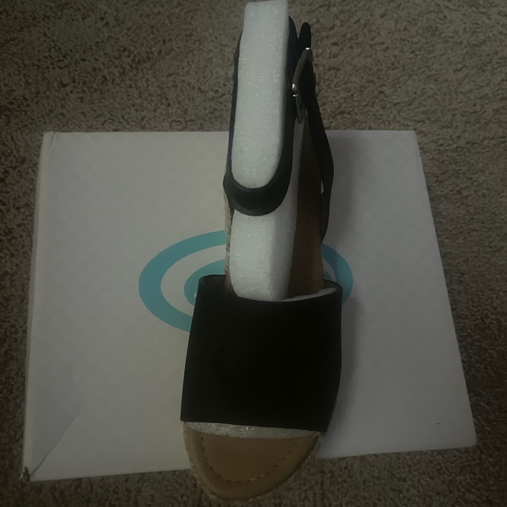 SODA Camo Espadrille Platform Ankle Strap Sandal! Brand New! Size 6 1/2